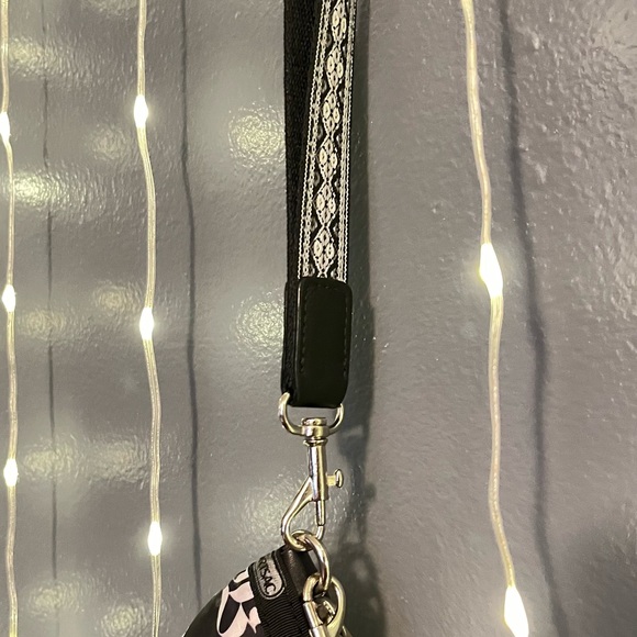 L.a.m.b for lesportsac 1 st edition wrist bag - Picture 2 of 8